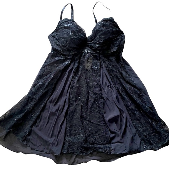 Frederick's of Hollywood Other - Frederick’s of Hollywood Sexy Padded Black Lingerie